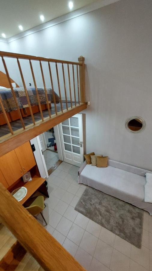 Family Apartman Gyula Exteriör bild